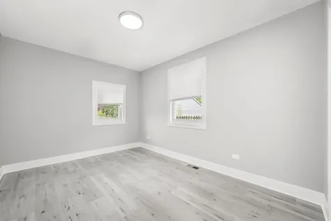 819 East 98th Place Chicago IL 60628