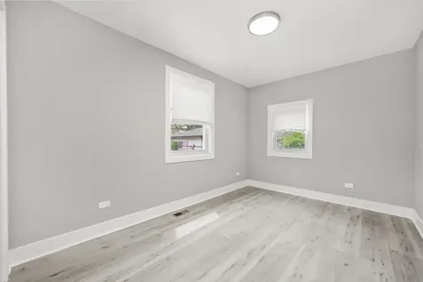 819 East 98th Place Chicago IL 60628
