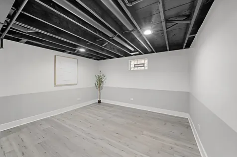 819 East 98th Place Chicago IL 60628