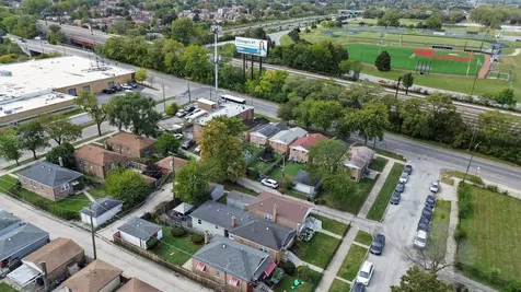 819 East 98th Place Chicago IL 60628