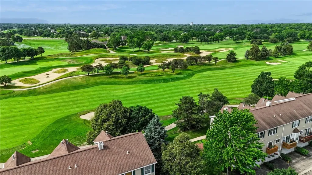 2428 Courtyard Circle Aurora IL 60506
