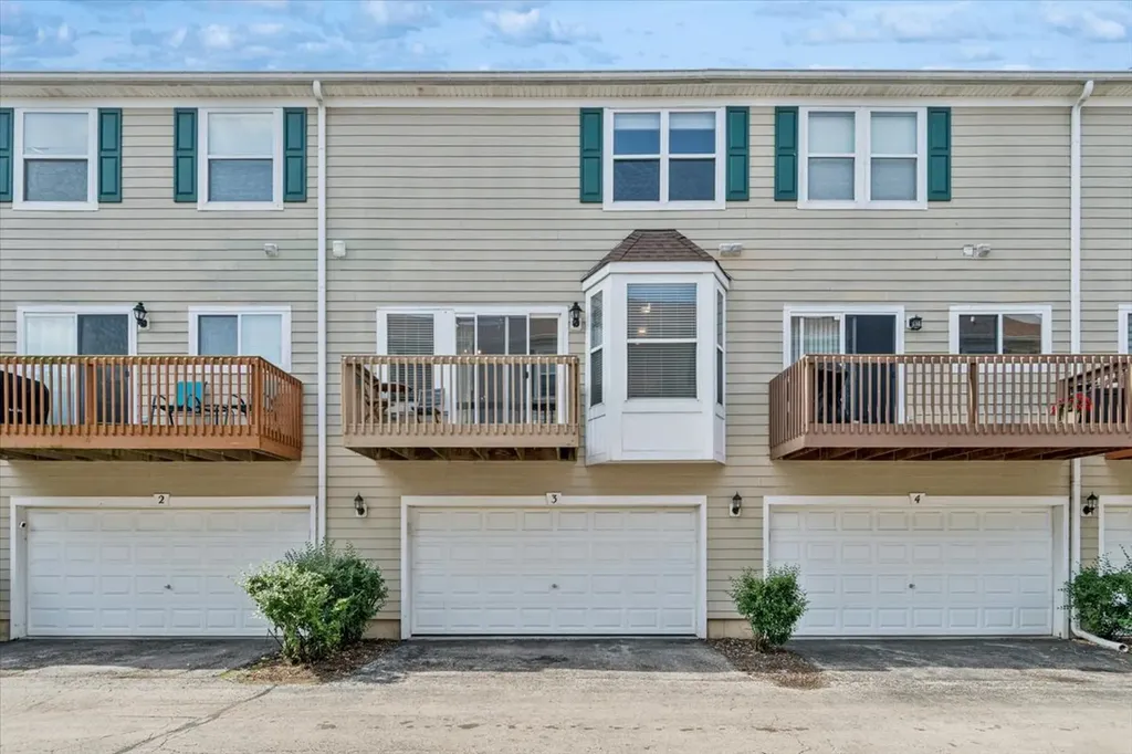 2428 Courtyard Circle Aurora IL 60506