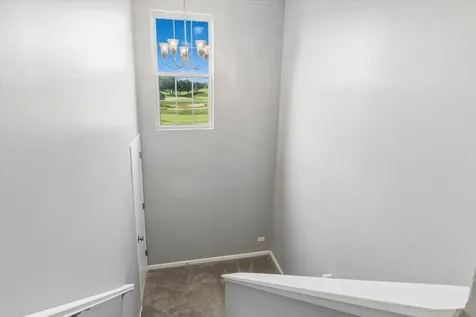2428 Courtyard Circle Aurora IL 60506