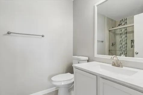 2428 Courtyard Circle Aurora IL 60506