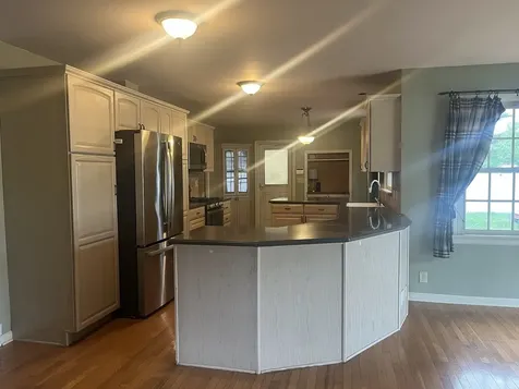 2221 Mayflower Drive Aurora IL 60506