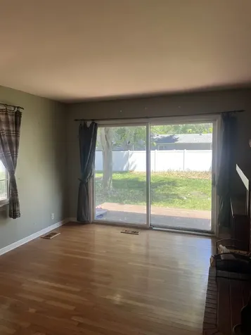 2221 Mayflower Drive Aurora IL 60506