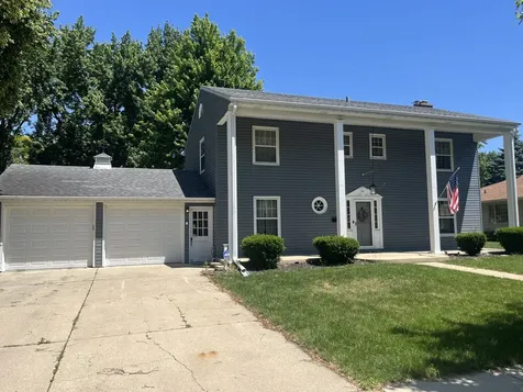 2221 Mayflower Drive Aurora IL 60506