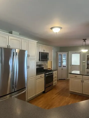 2221 Mayflower Drive Aurora IL 60506