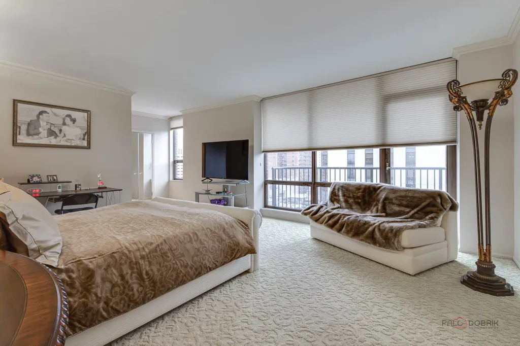 1040 North Lake Shore Drive Chicago IL 60611
