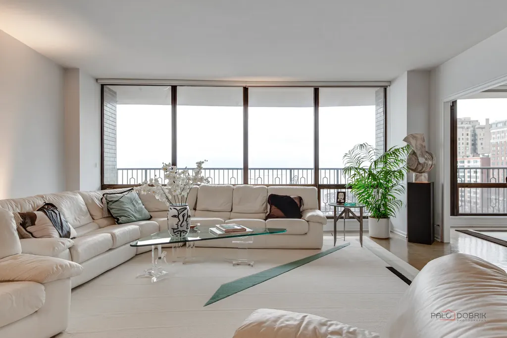 1040 North Lake Shore Drive Chicago IL 60611