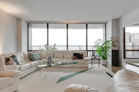 1040 North Lake Shore Drive Chicago IL 60611