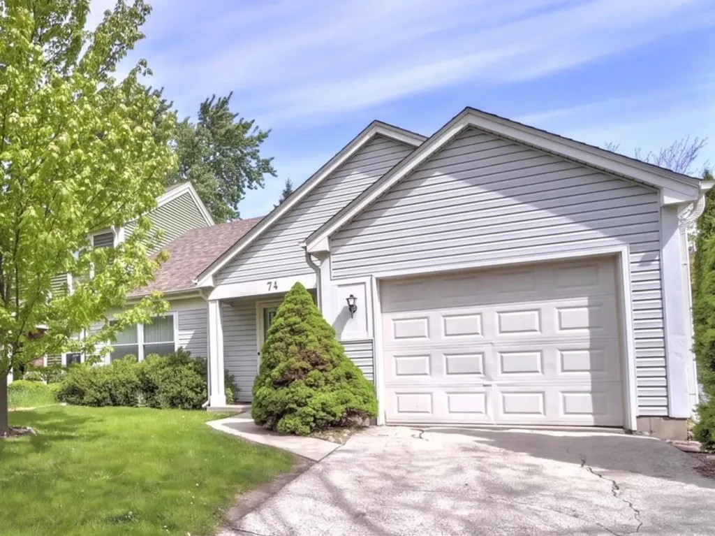 74 Bedford Road Mundelein IL 60060