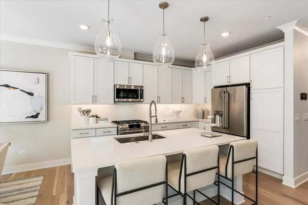 2072 Iron Ridge Lane Naperville IL 60563