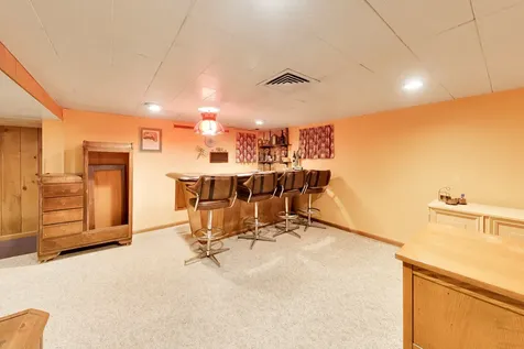 1081 Wilson Drive Des Plaines IL 60016