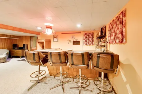 1081 Wilson Drive Des Plaines IL 60016