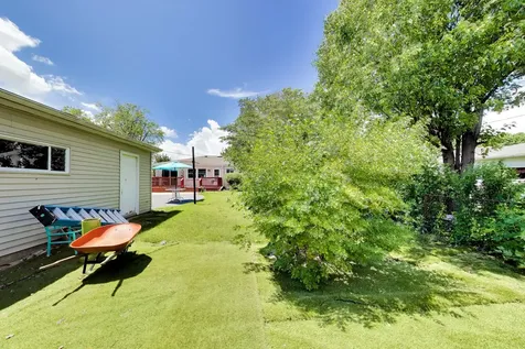 1081 Wilson Drive Des Plaines IL 60016