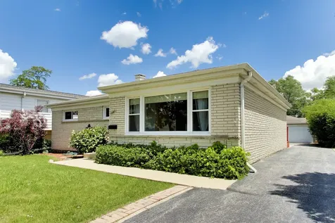 1081 Wilson Drive Des Plaines IL 60016