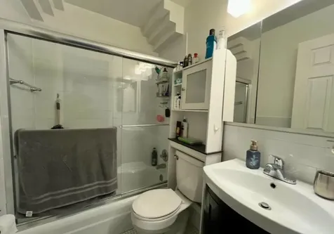 619 West Stratford Place Chicago IL 60657