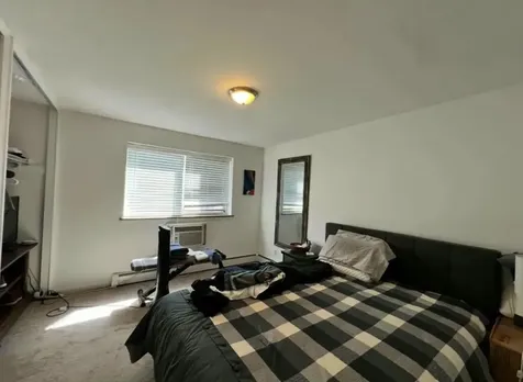 619 West Stratford Place Chicago IL 60657