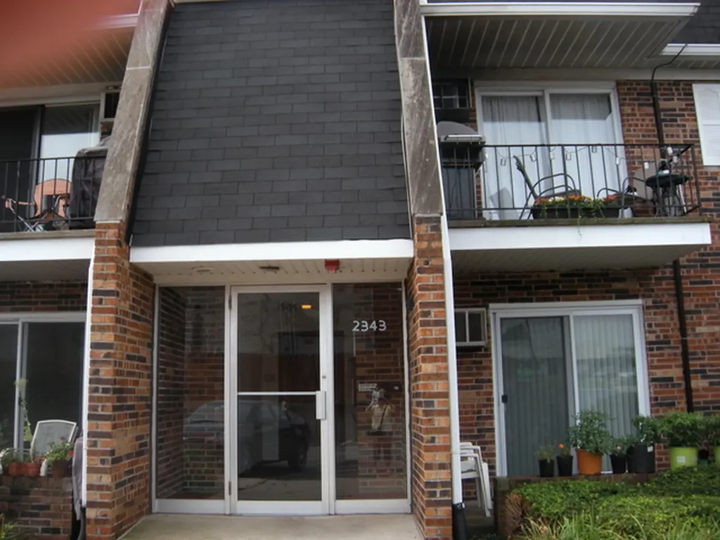 2343 Ogden Avenue Downers Grove IL 60515