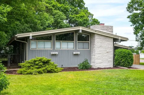 602 Colton Avenue Bloomington IL 61701