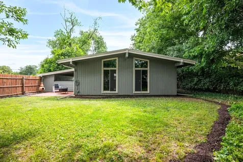 602 Colton Avenue Bloomington IL 61701