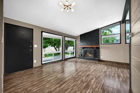 602 Colton Avenue Bloomington IL 61701