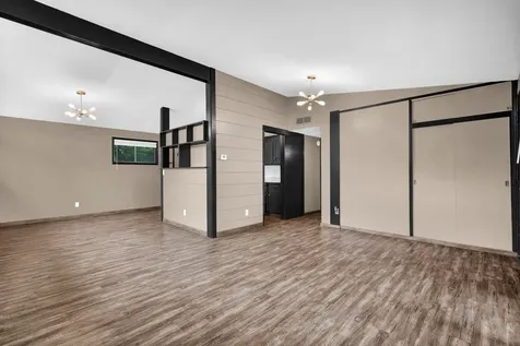 602 Colton Avenue Bloomington IL 61701