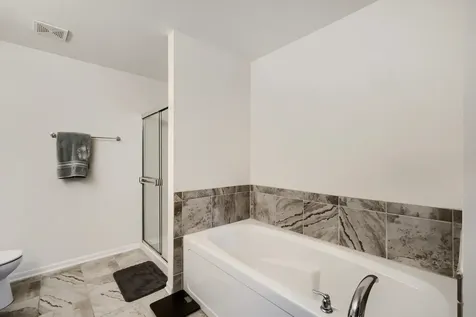 563 Camellia Avenue Aurora IL 60505