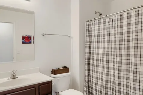 563 Camellia Avenue Aurora IL 60505