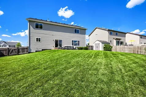 563 Camellia Avenue Aurora IL 60505
