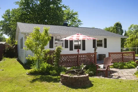 114 Mccabe Drive Streamwood IL 60107