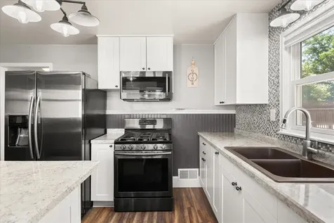 1515 East Elm Street Streator IL 61364