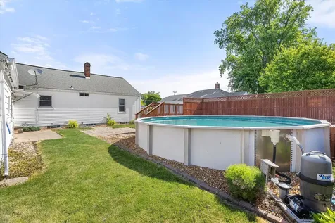 1515 East Elm Street Streator IL 61364