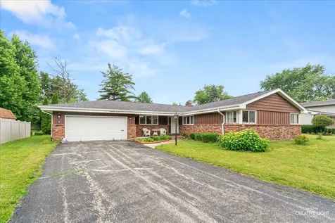 2270 Sans Souci Drive Aurora IL 60506