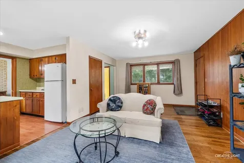 2270 Sans Souci Drive Aurora IL 60506