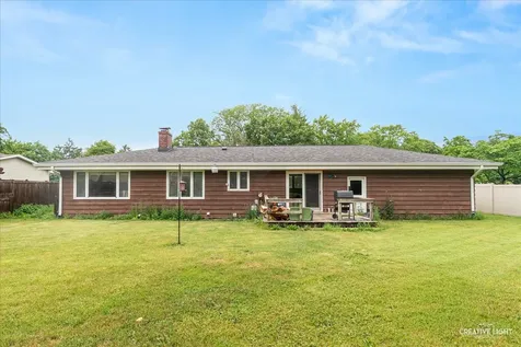 2270 Sans Souci Drive Aurora IL 60506