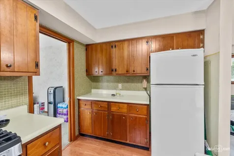 2270 Sans Souci Drive Aurora IL 60506