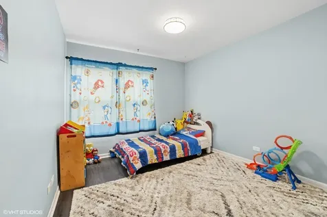 18 Ascot Lane Streamwood IL 60107