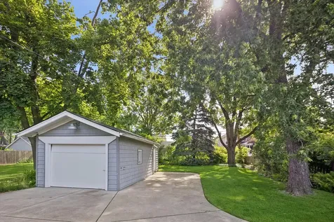 313 North Larch Avenue Elmhurst IL 60126
