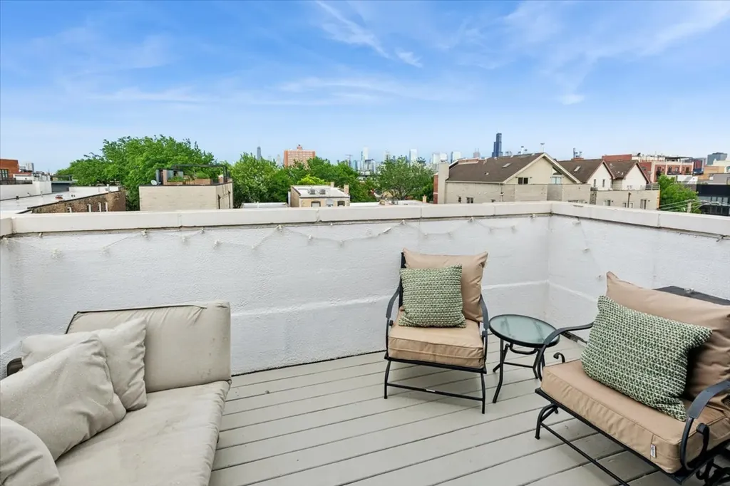 867 North Paulina Street Chicago IL 60622