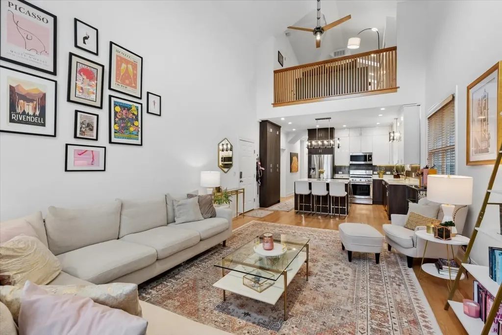 867 North Paulina Street Chicago IL 60622