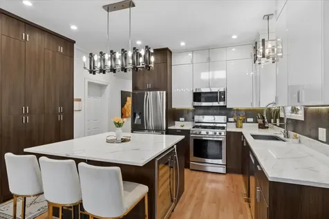 867 North Paulina Street Chicago IL 60622