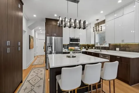 867 North Paulina Street Chicago IL 60622