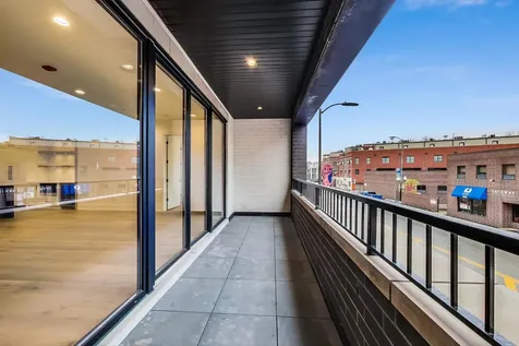 4920 North Lincoln Avenue Chicago IL 60625
