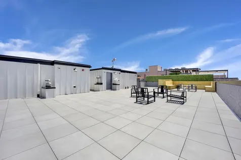 4920 North Lincoln Avenue Chicago IL 60625