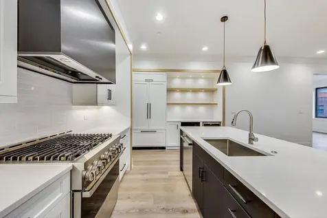 4920 North Lincoln Avenue Chicago IL 60625