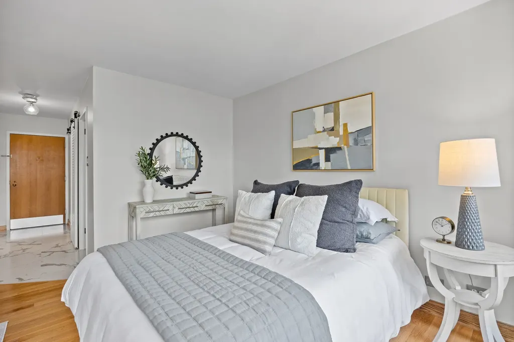 211 East Ohio Street Chicago IL 60611