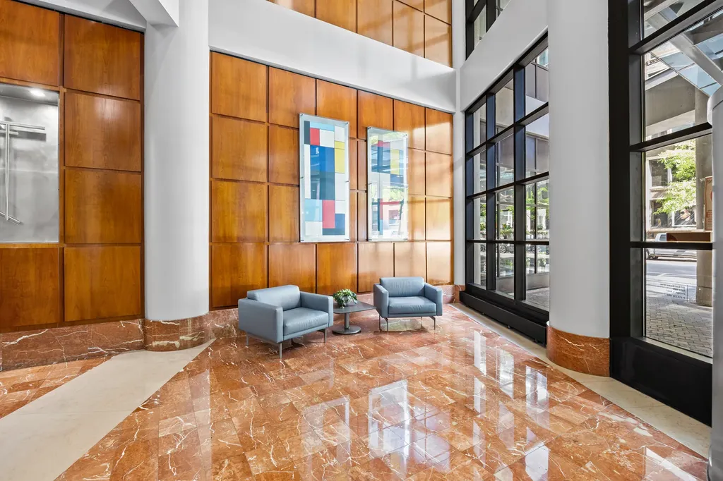 211 East Ohio Street Chicago IL 60611