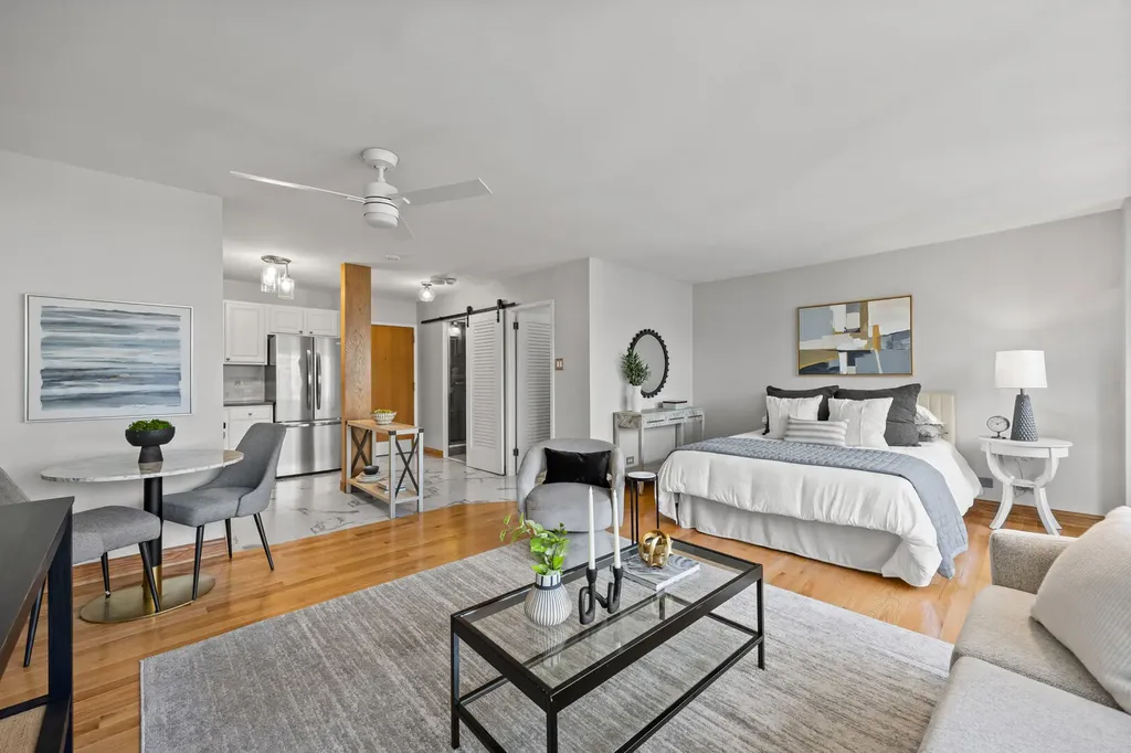 211 East Ohio Street Chicago IL 60611